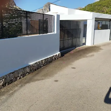 Modern Luxury Paradise Villa