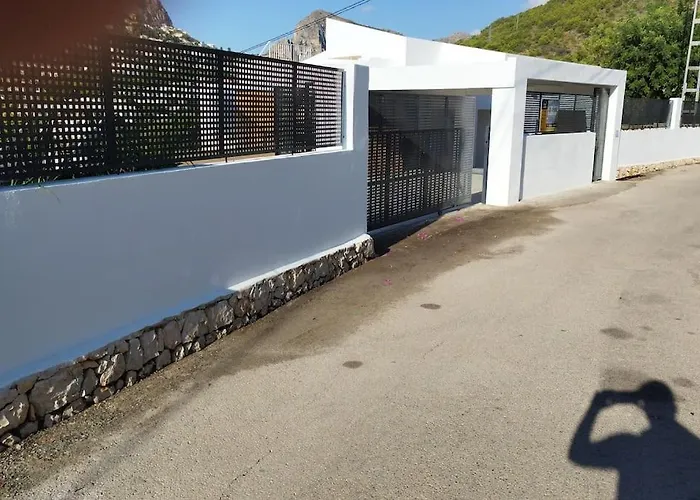 Modern Luxury Paradise Villa